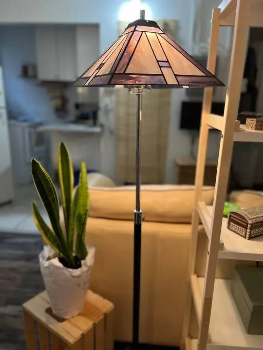 Hipster Studio In Little Italy Apartment Toronto
